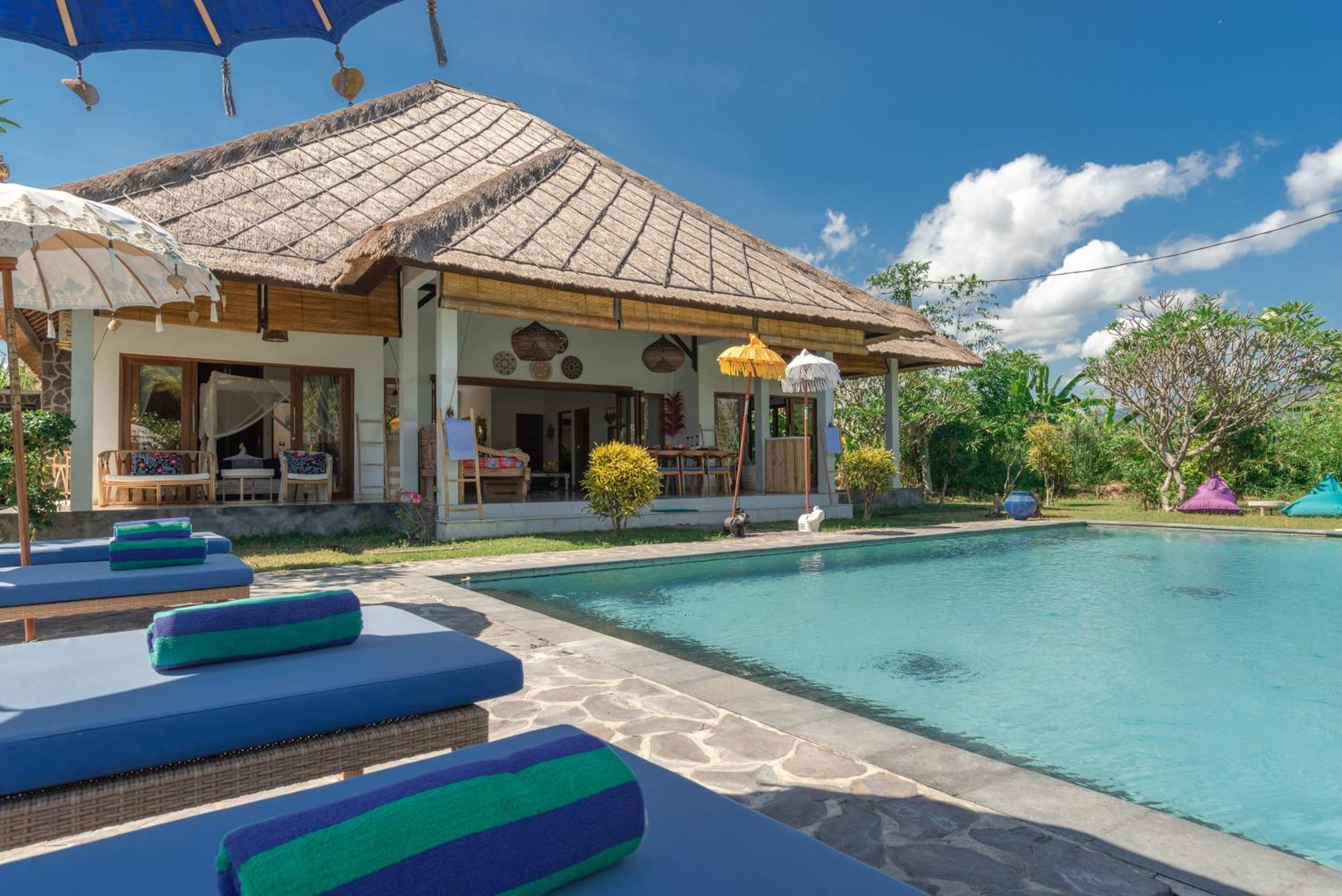 Absolute Beach Front Villa Umeanyar Exteriér fotografie