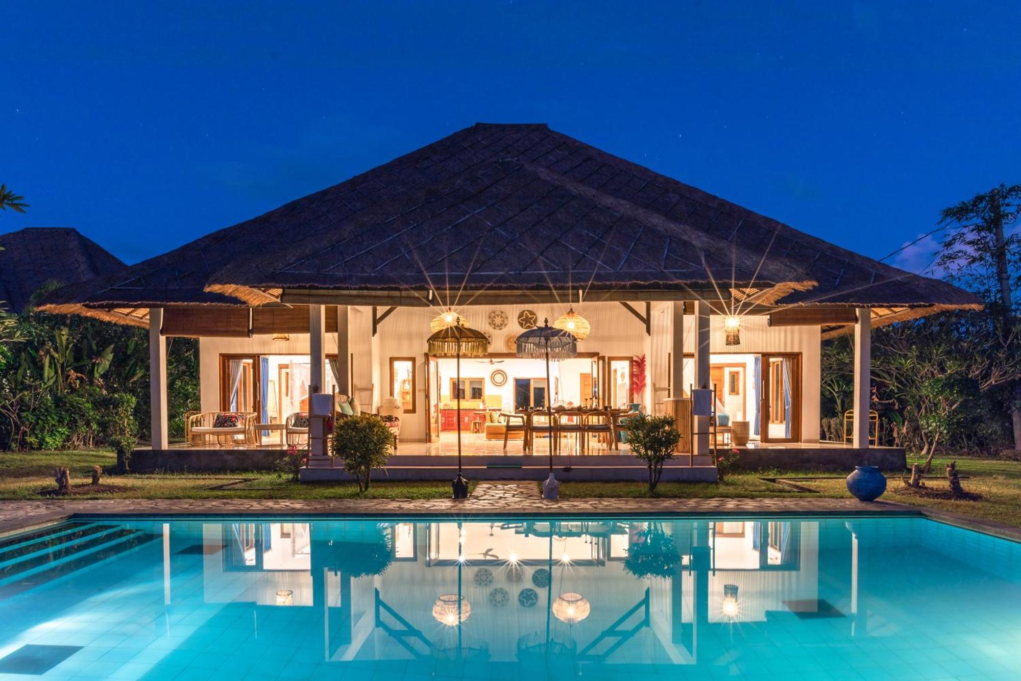 Absolute Beach Front Villa Umeanyar Exteriér fotografie